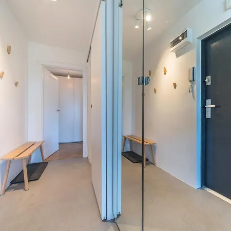 アパート Glow - Opera Lesna ソポト